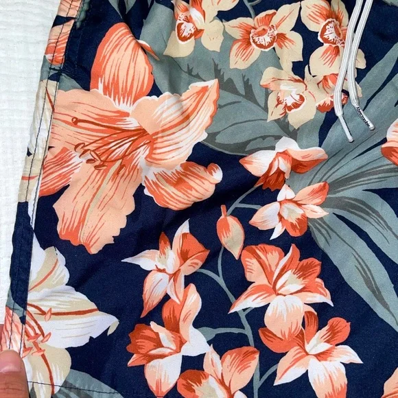 Abercrombie and fitch swim trunks size S - Picture 3 of 8